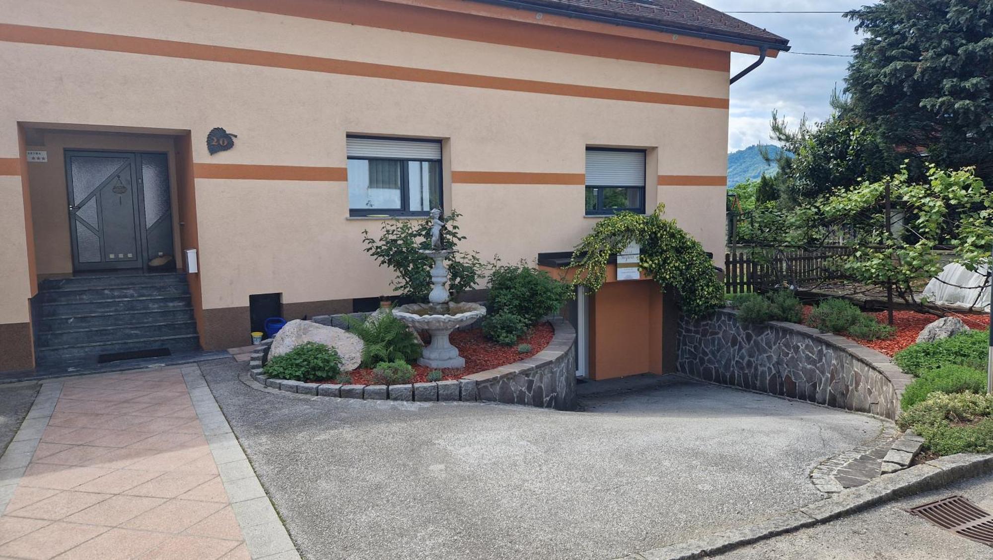 Hisa Bizjak Крань Экстерьер фото